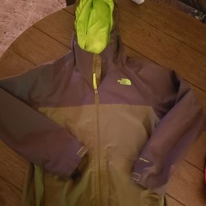 Boys sz 14/16 North Face lightweight coat